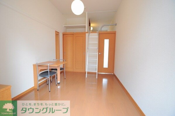 レオパレスプラテリーアIの物件内観写真